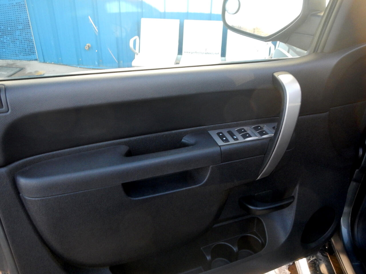 Chevrolet Silverado 1500 LT Crew Cab 4WD 2011