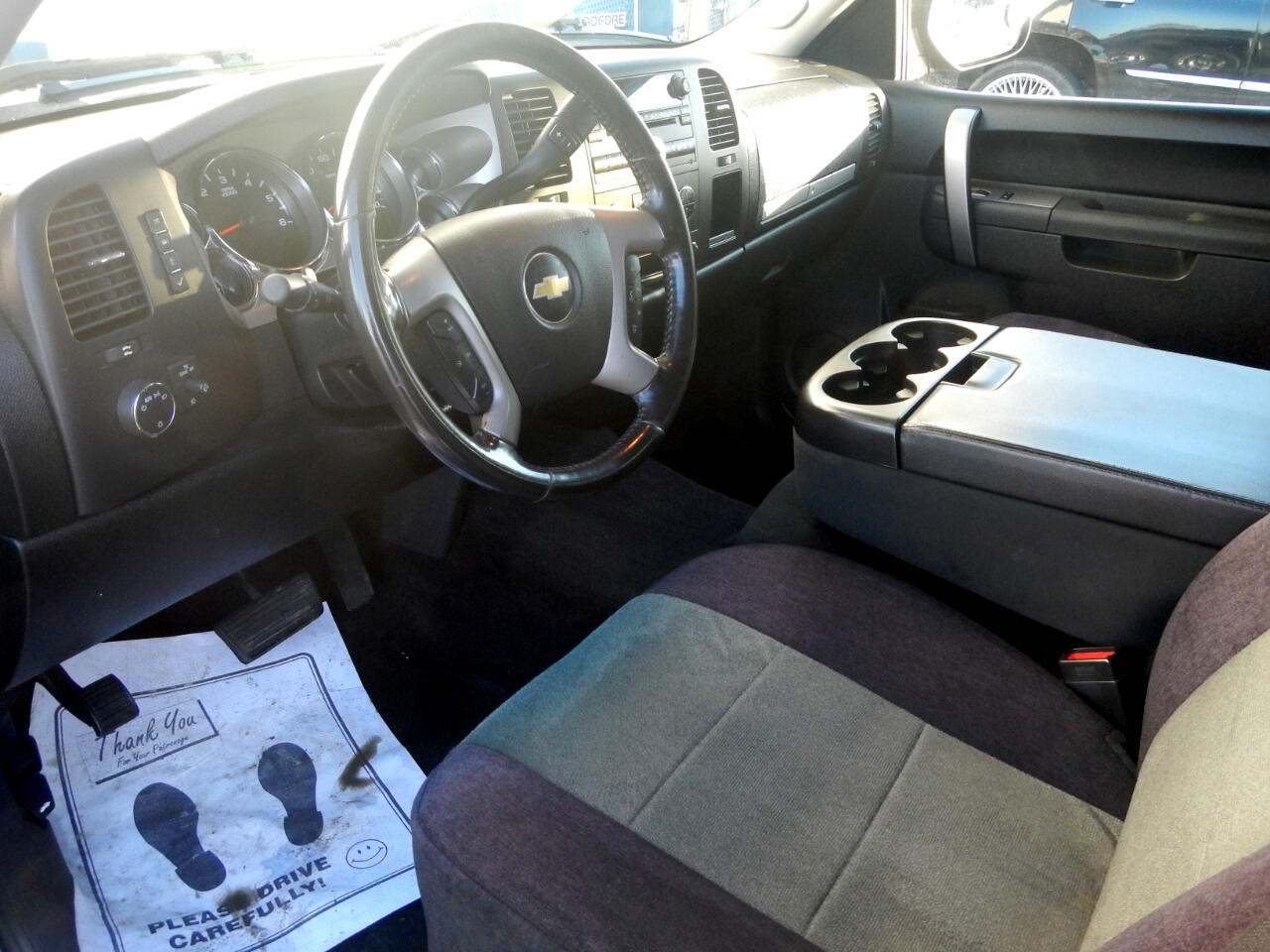 Chevrolet Silverado 1500 LT Crew Cab 4WD 2011