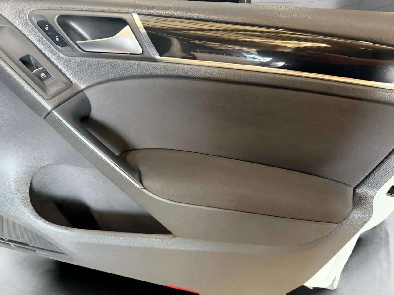 2012 Volkswagen Golf GTI photo 20