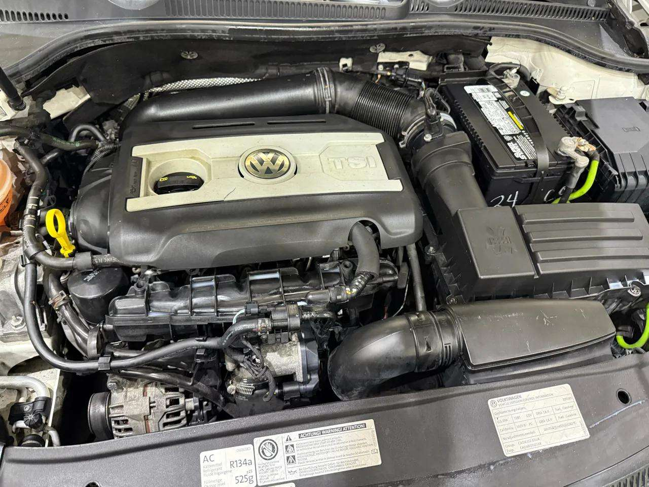 2012 Volkswagen Golf GTI photo 25