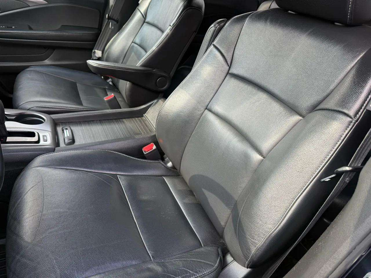 2016 Honda Pilot EX-L photo 11