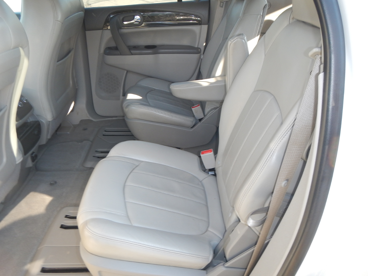 2014 Buick Enclave Leather photo 12