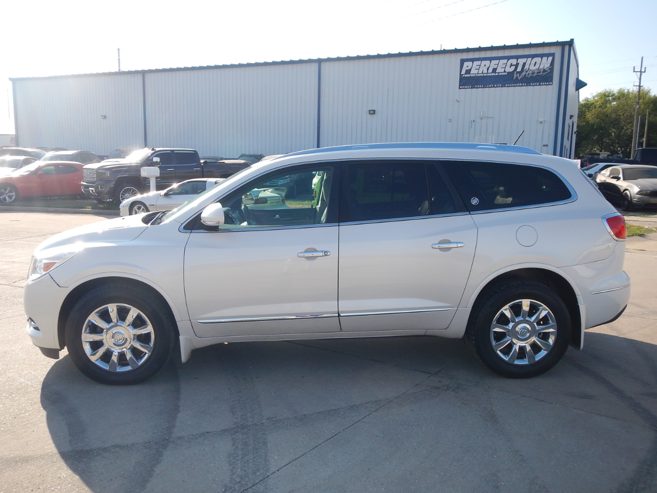 2014 Buick Enclave Leather photo 3