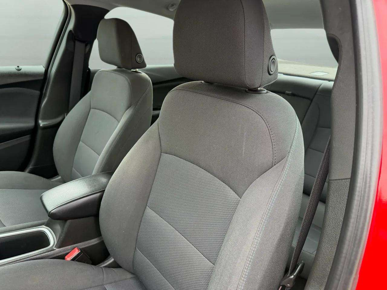 Chevrolet Cruze 4dr Sdn LT 2019 Chevrolet Cruze 4dr Sdn LT 2019