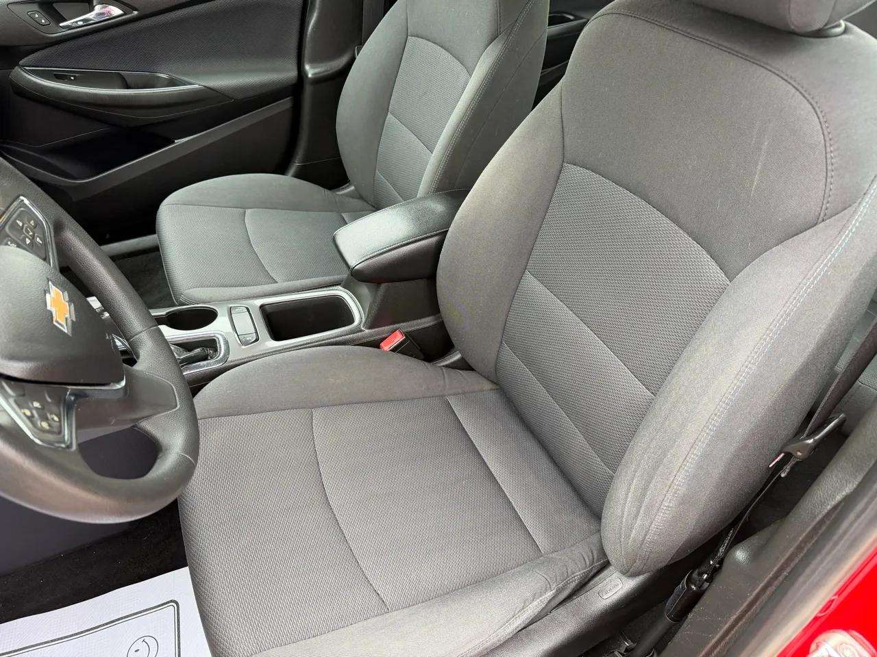 Chevrolet Cruze 4dr Sdn LT 2019 Chevrolet Cruze 4dr Sdn LT 2019