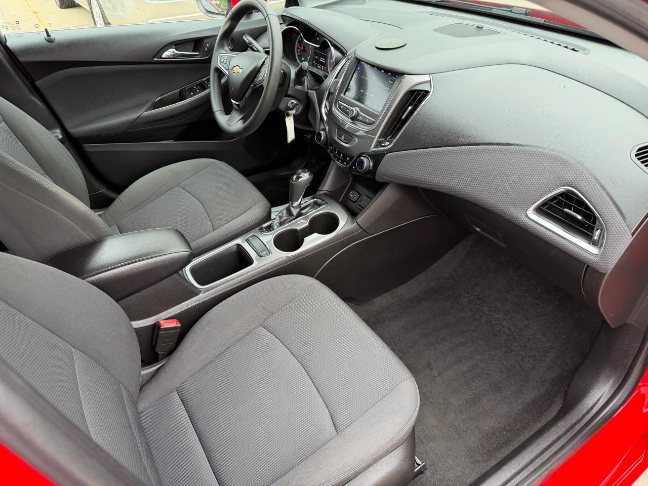 Chevrolet Cruze 4dr Sdn LT 2019