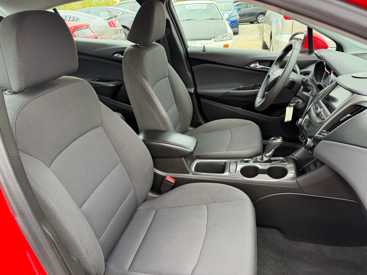Chevrolet Cruze 4dr Sdn LT 2019