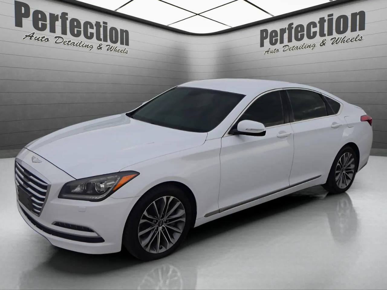 Hyundai Genesis 4dr Sdn V6 3.8L AWD 2016 Hyundai Genesis 4dr Sdn V6 3.8L AWD 2016