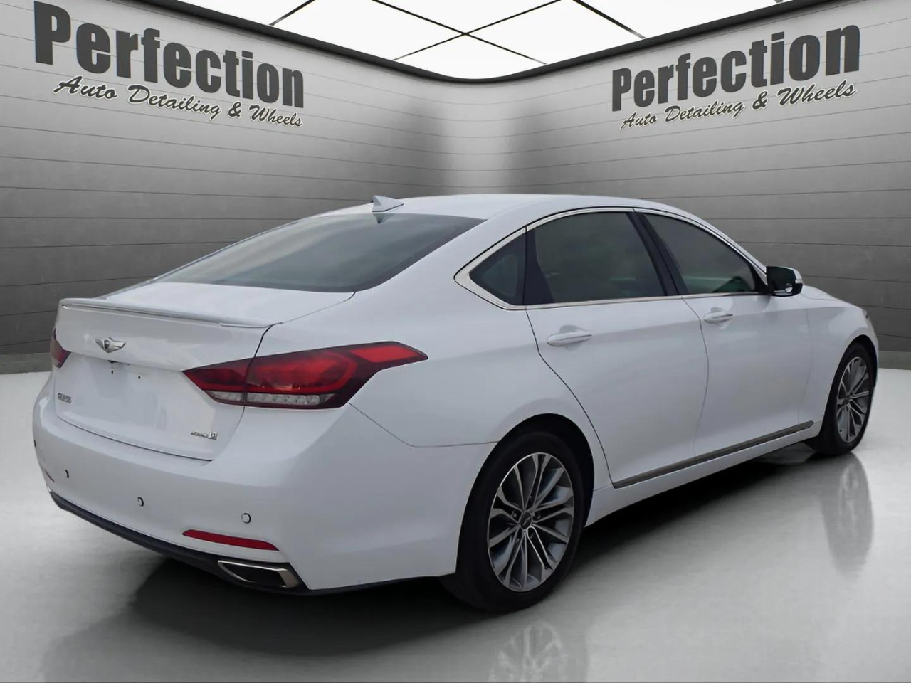 Hyundai Genesis 4dr Sdn V6 3.8L AWD 2016 Hyundai Genesis 4dr Sdn V6 3.8L AWD 2016