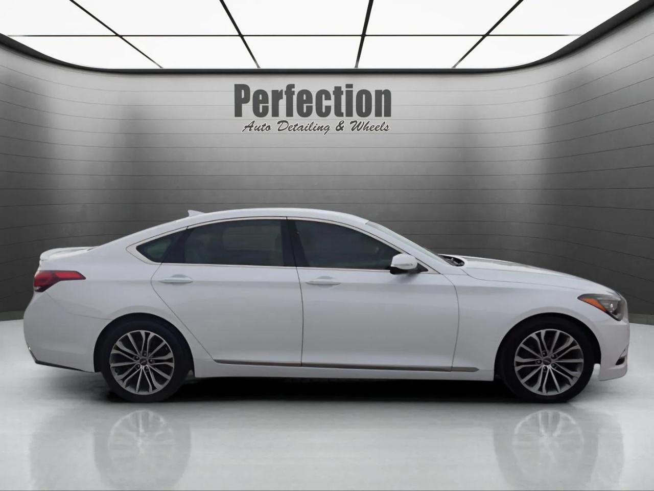 Hyundai Genesis 4dr Sdn V6 3.8L AWD 2016 Hyundai Genesis 4dr Sdn V6 3.8L AWD 2016