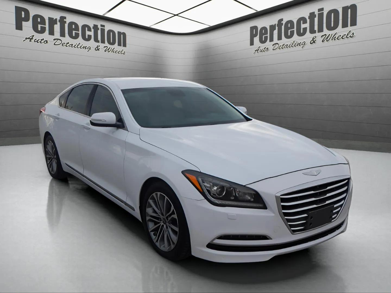 Hyundai Genesis 4dr Sdn V6 3.8L AWD 2016 Hyundai Genesis 4dr Sdn V6 3.8L AWD 2016