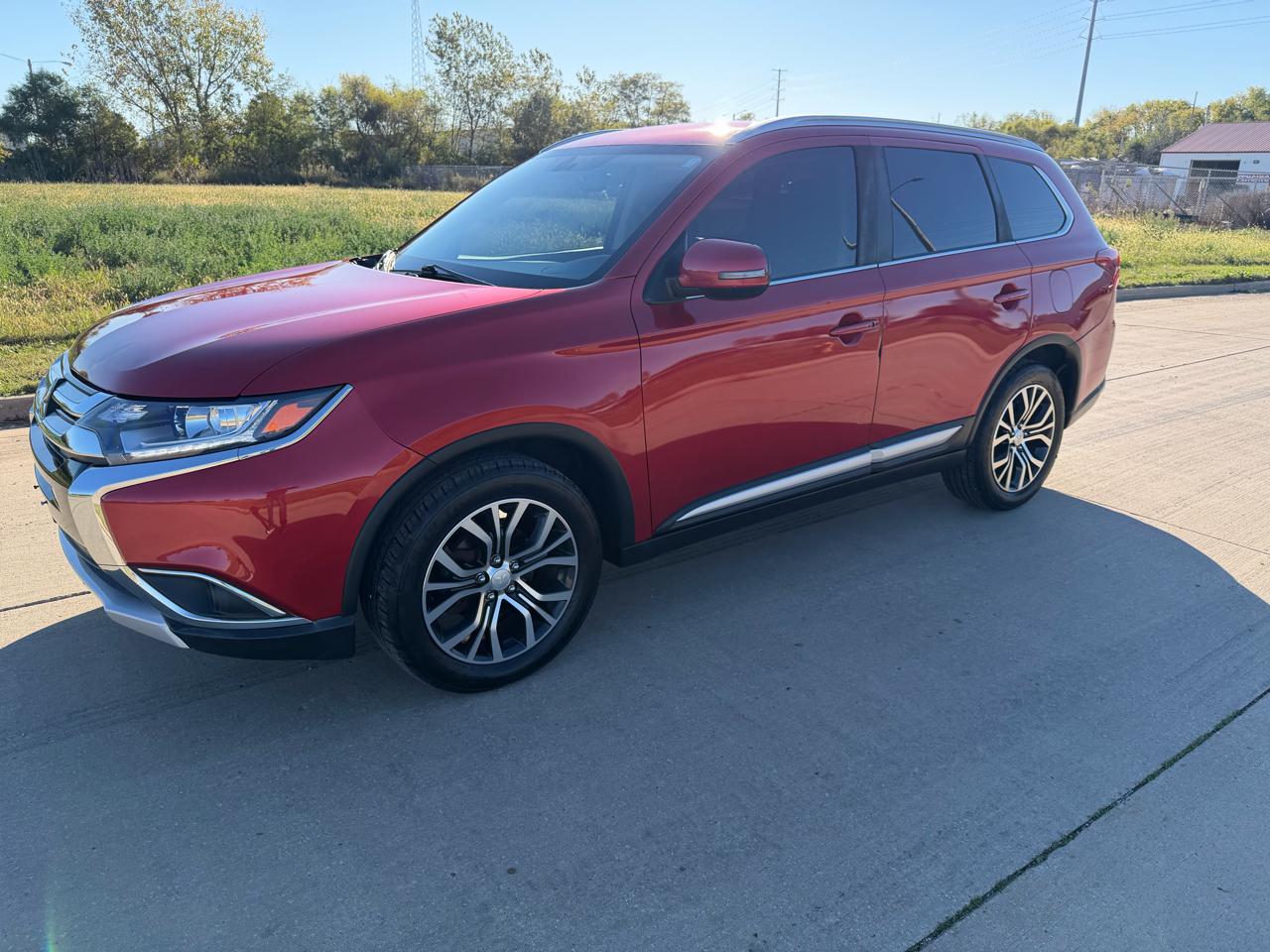 Mitsubishi Outlander SEL FWD 2017 Mitsubishi Outlander SEL FWD 2017