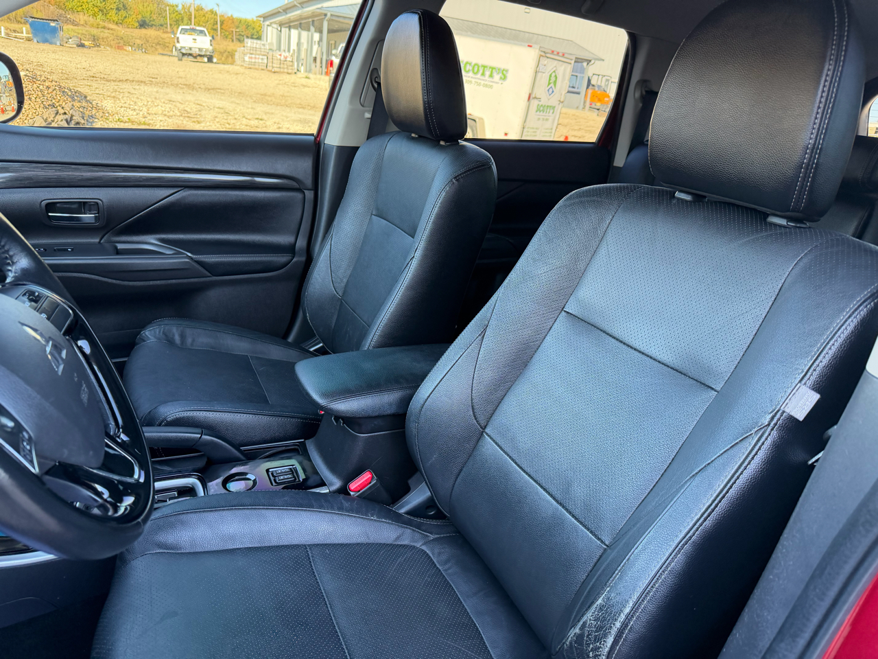 Mitsubishi Outlander SEL FWD 2017 Mitsubishi Outlander SEL FWD 2017