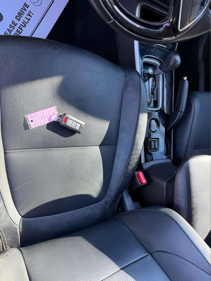 Mitsubishi Outlander SEL FWD 2017 Mitsubishi Outlander SEL FWD 2017