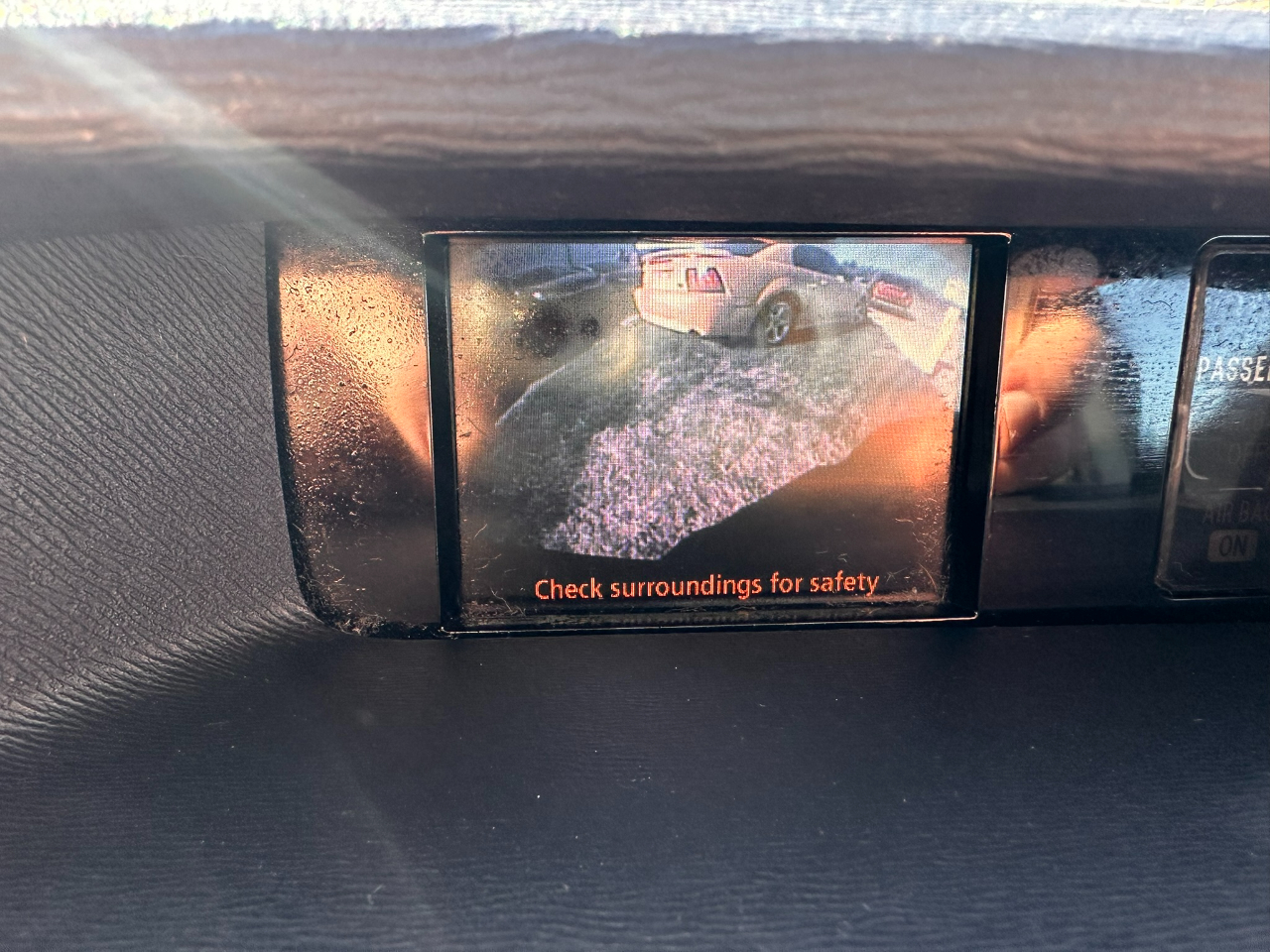 Toyota Sienna 5dr 8-Pass Van V6 SE FWD (Natl) 2011 Toyota Sienna 5dr 8-Pass Van V6 SE FWD (Natl) 2011