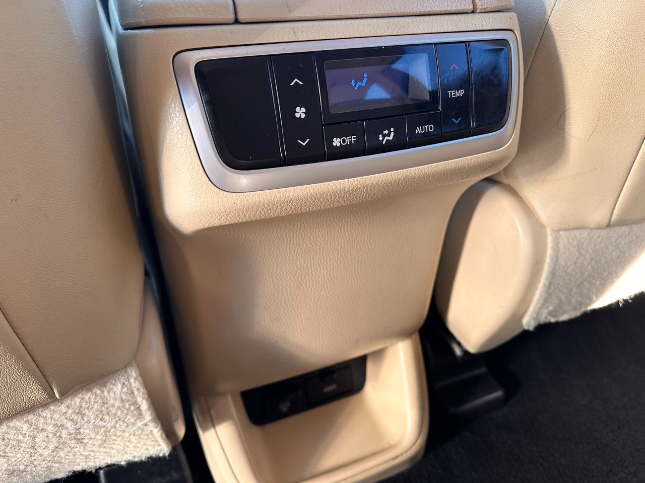 Toyota Highlander FWD 4dr V6 XLE (Natl) 2014 Toyota Highlander FWD 4dr V6 XLE (Natl) 2014