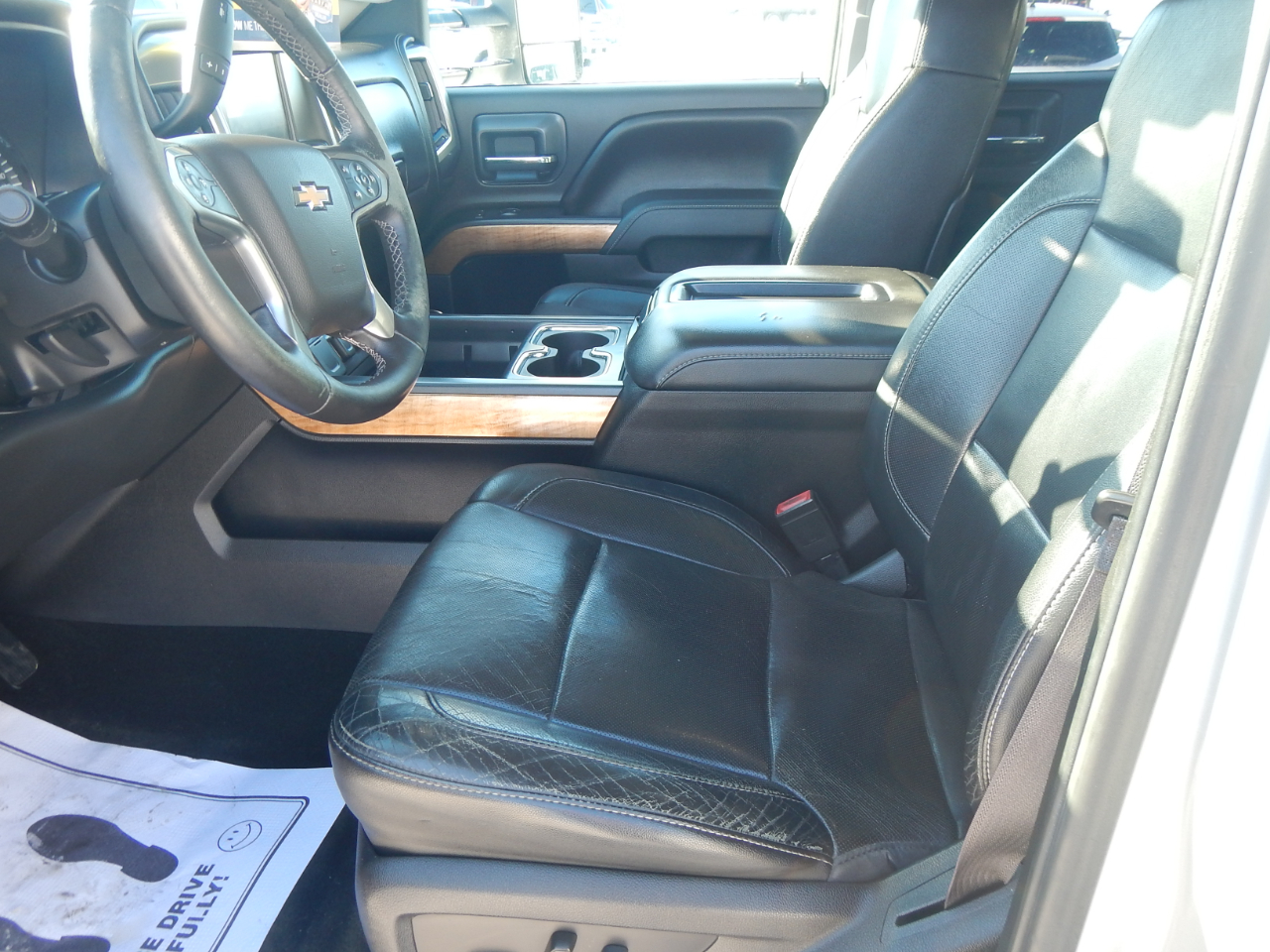 Chevrolet Silverado 2500HD 4WD Double Cab 144.2" LTZ 2015