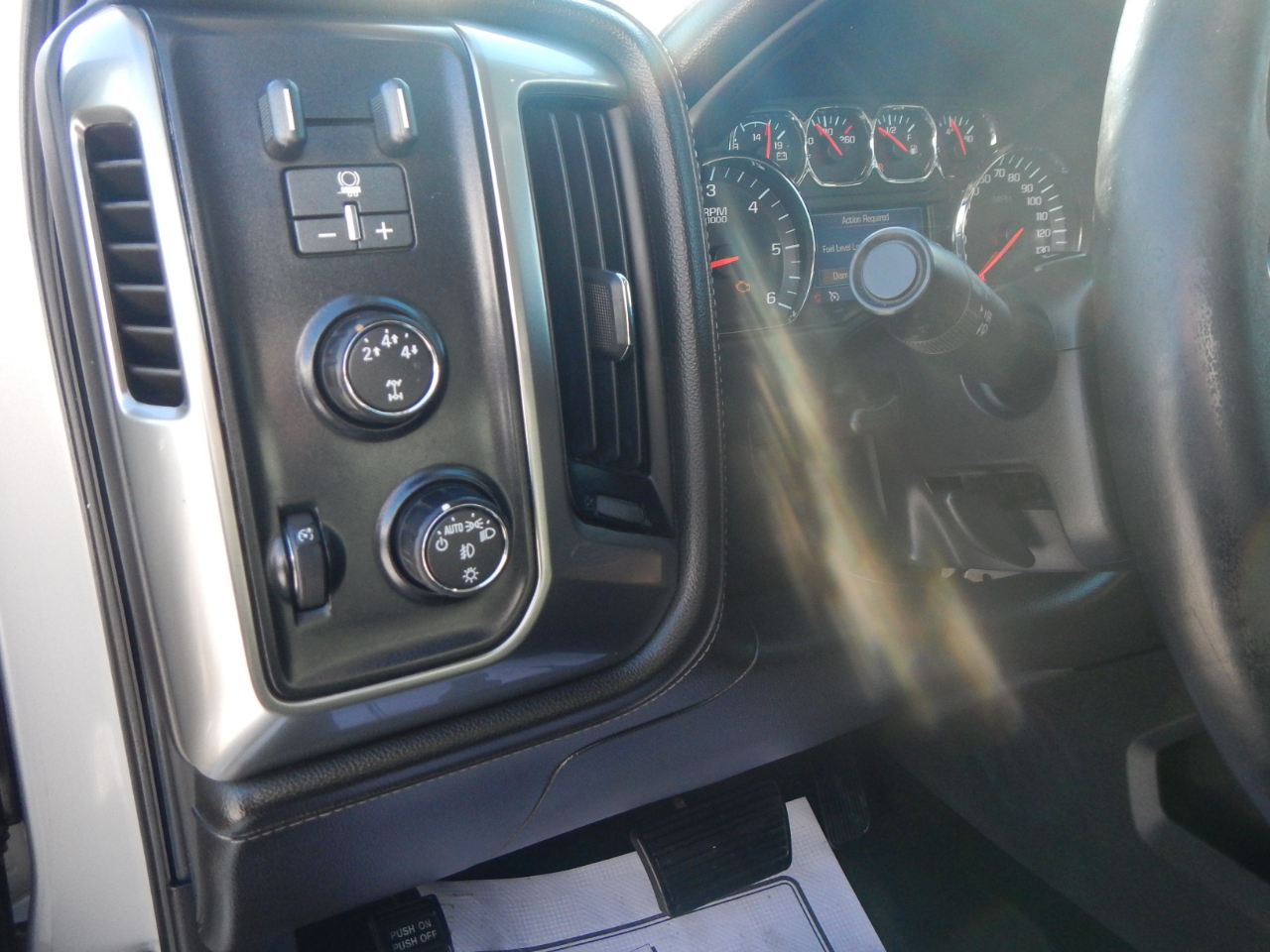 Chevrolet Silverado 2500HD 4WD Double Cab 144.2" LTZ 2015