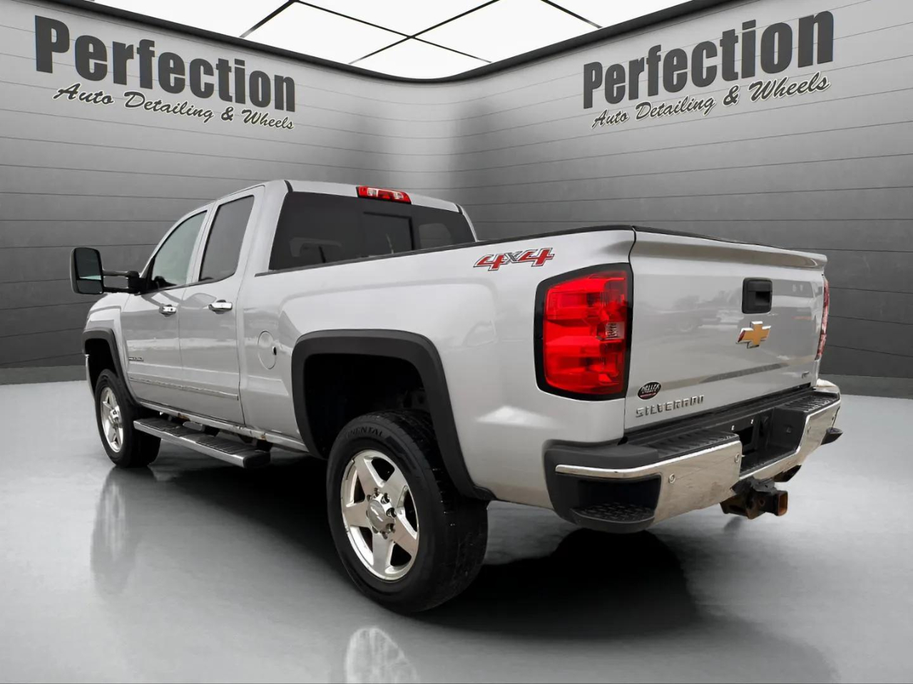 Chevrolet Silverado 2500HD 4WD Double Cab 144.2" LTZ 2015
