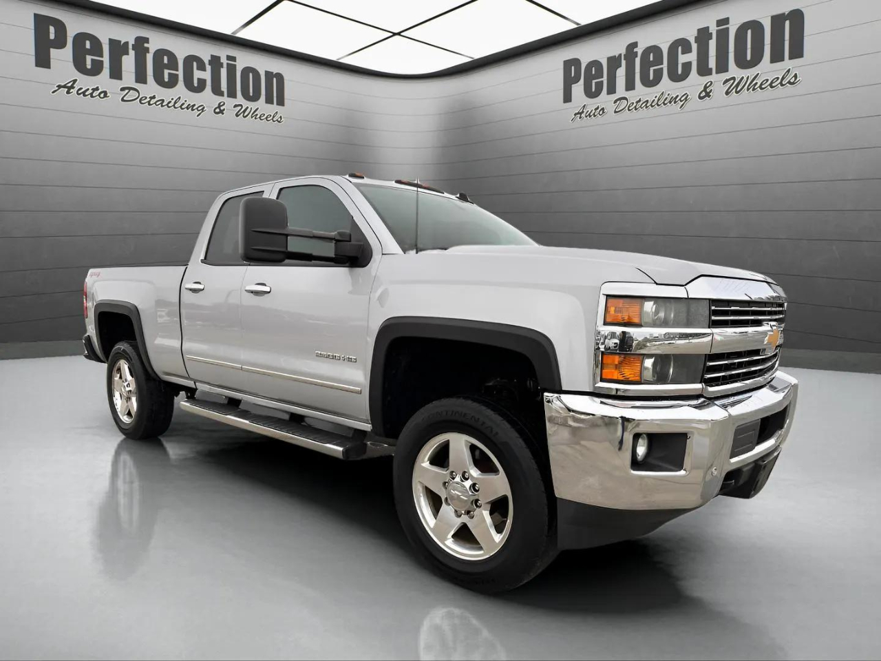 Chevrolet Silverado 2500HD 4WD Double Cab 144.2" LTZ 2015