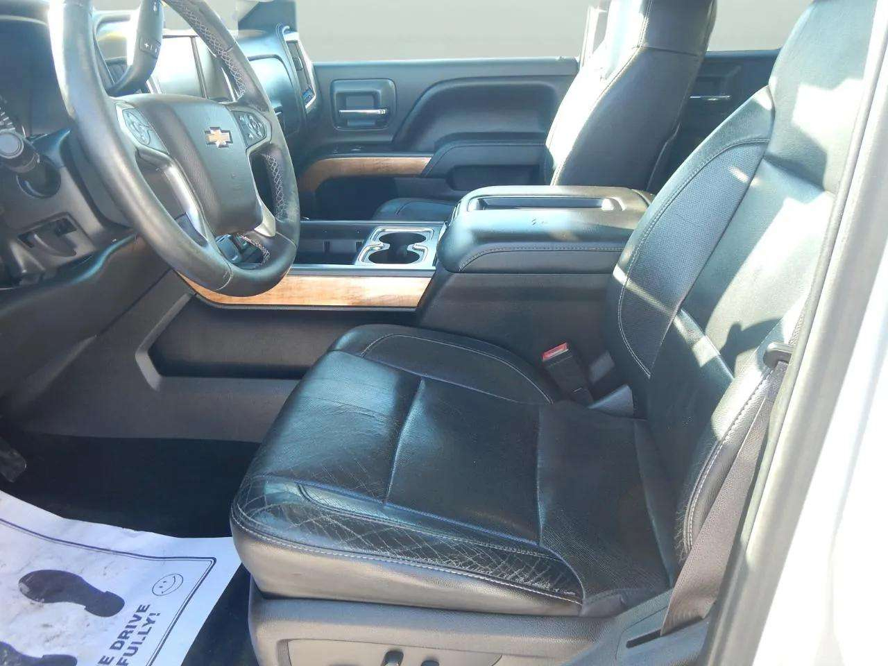 Chevrolet Silverado 2500HD 4WD Double Cab 144.2" LTZ 2015