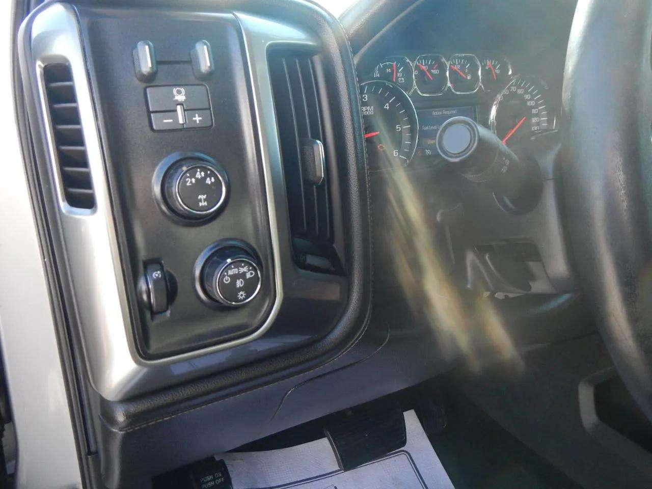 Chevrolet Silverado 2500HD 4WD Double Cab 144.2" LTZ 2015