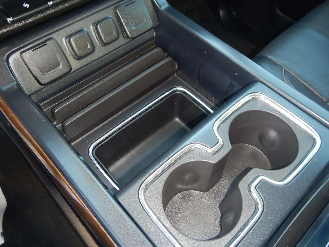 Chevrolet Silverado 2500HD 4WD Double Cab 144.2" LTZ 2015