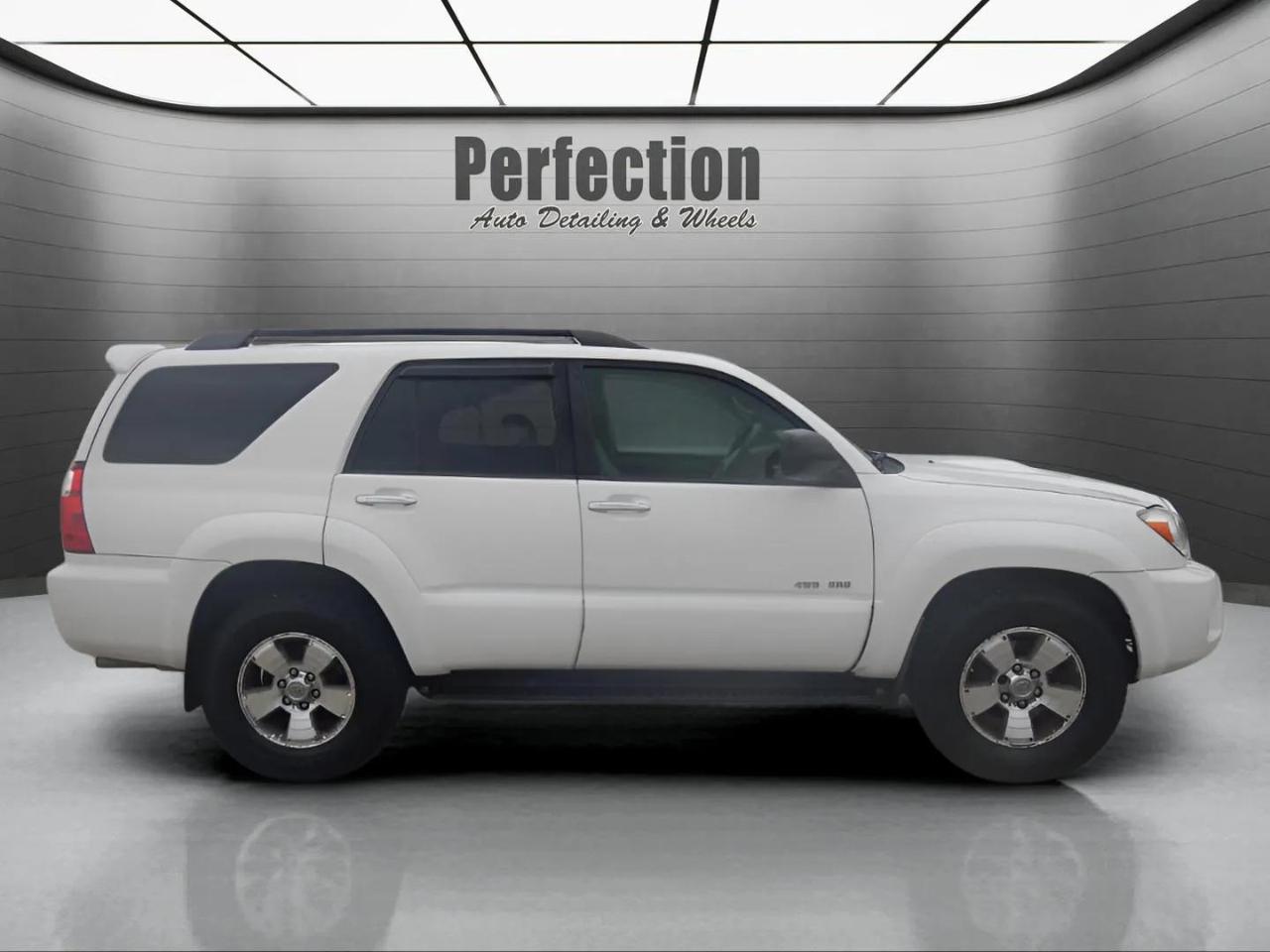 2008 Toyota 4Runner SR5 photo 4