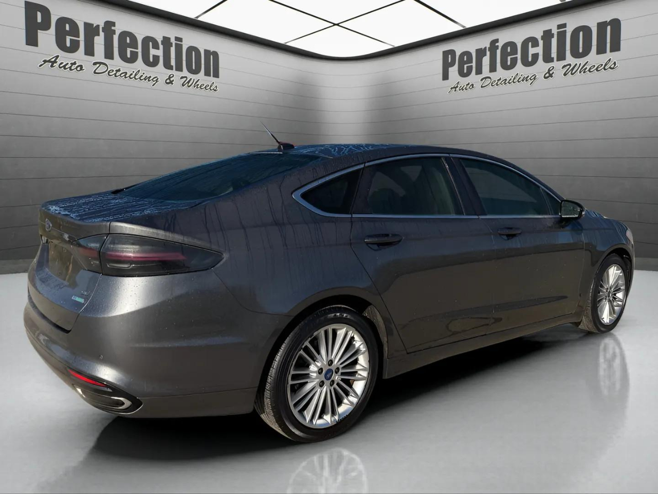 Ford Fusion 4dr Sdn SE FWD 2015