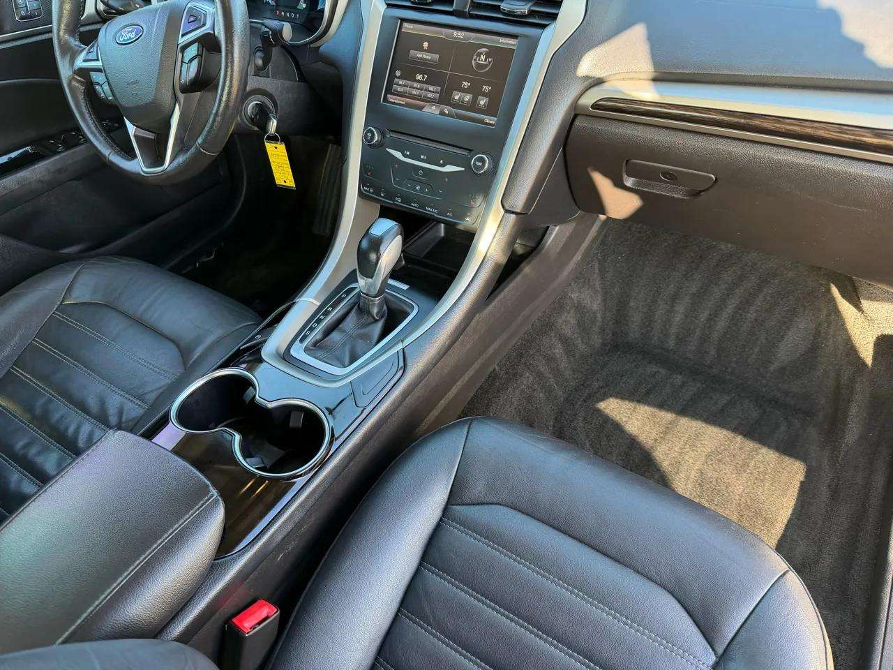 Ford Fusion 4dr Sdn SE FWD 2015