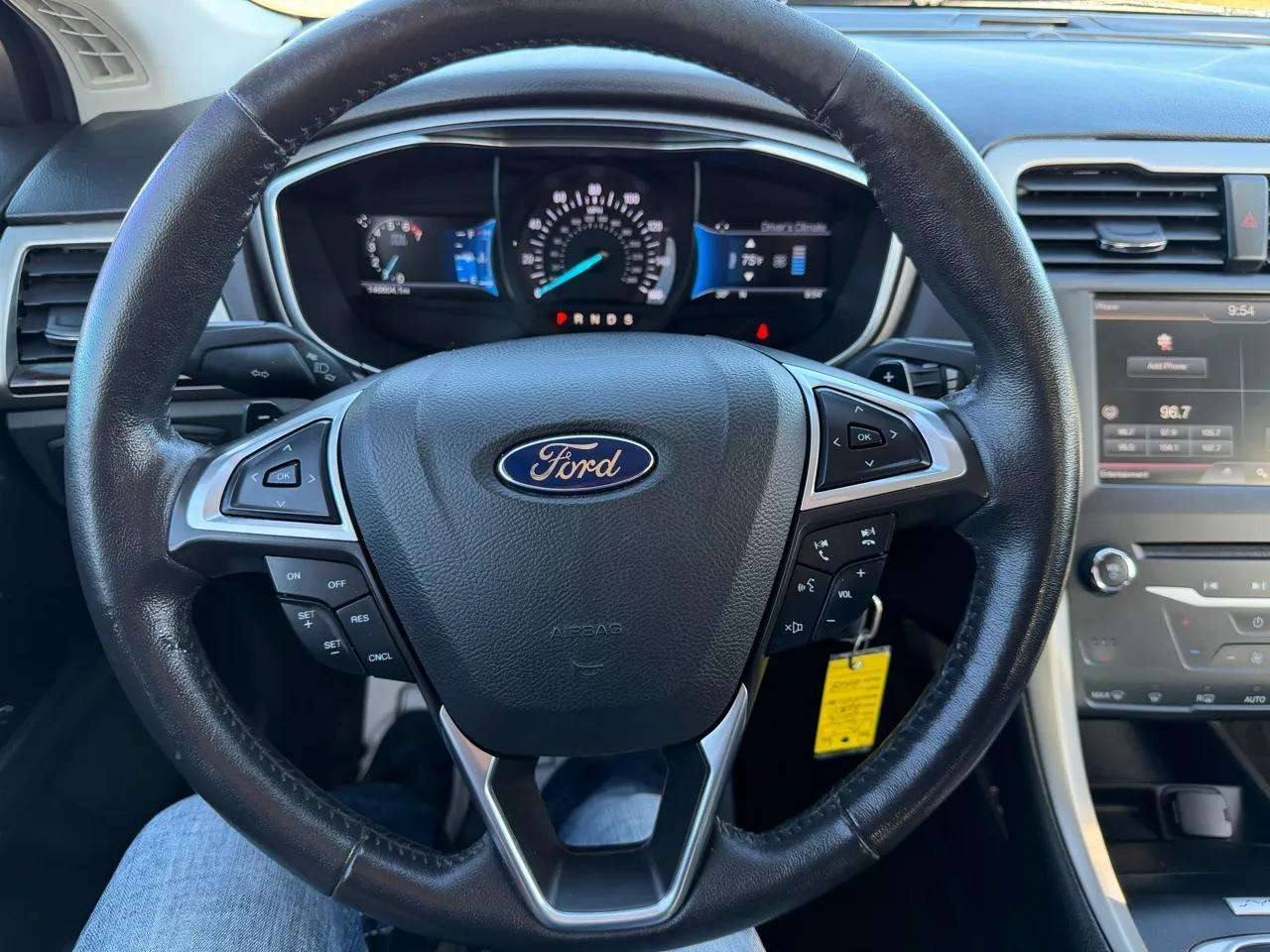 Ford Fusion 4dr Sdn SE FWD 2015