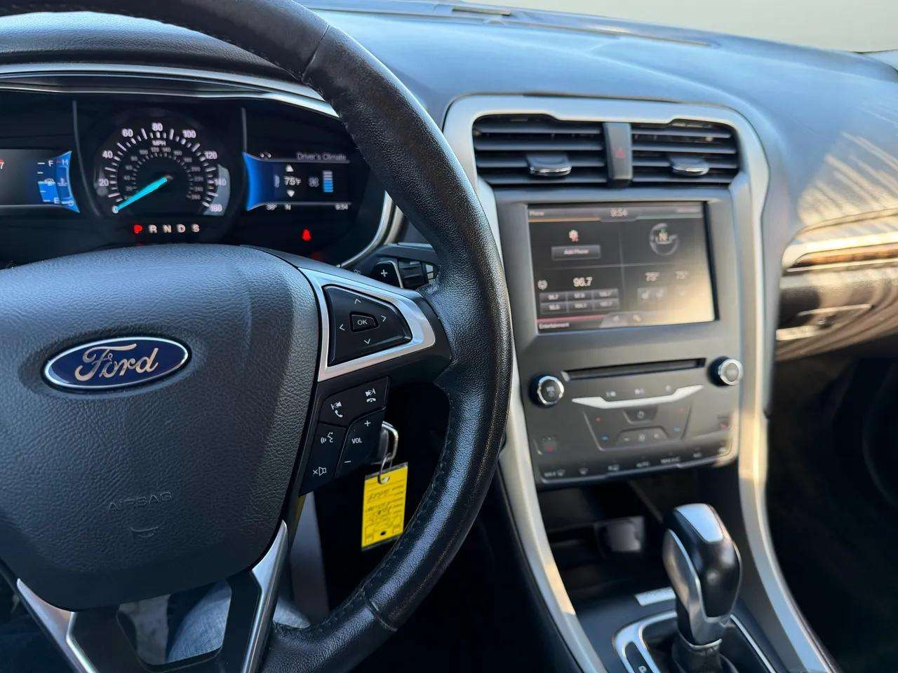 Ford Fusion 4dr Sdn SE FWD 2015