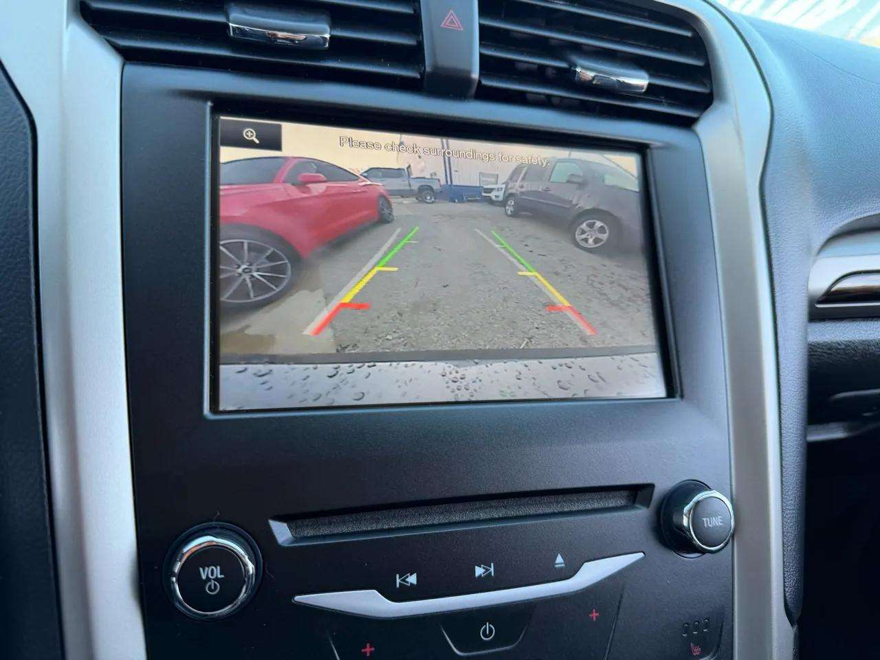 Ford Fusion 4dr Sdn SE FWD 2015