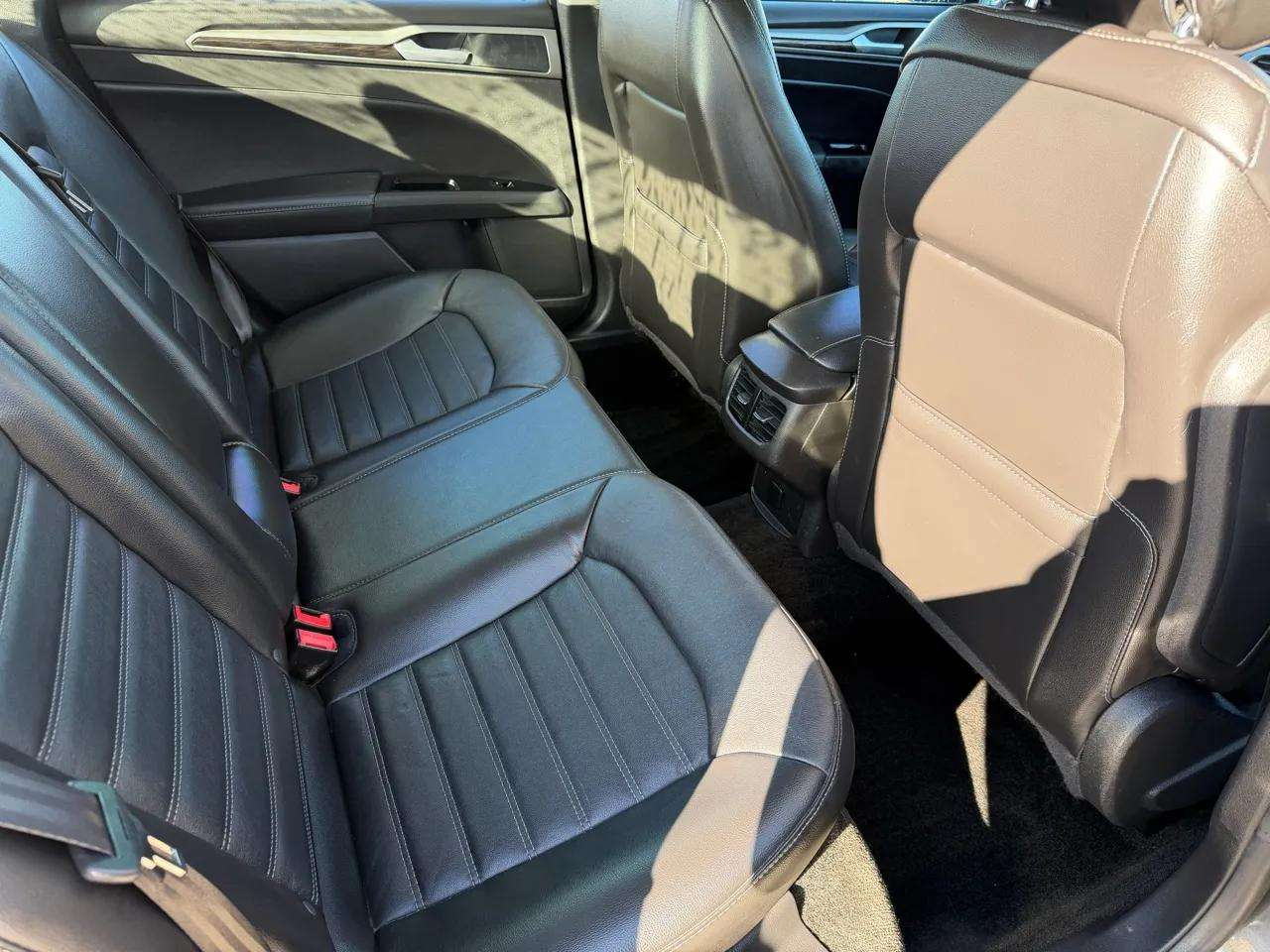 Ford Fusion 4dr Sdn SE FWD 2015