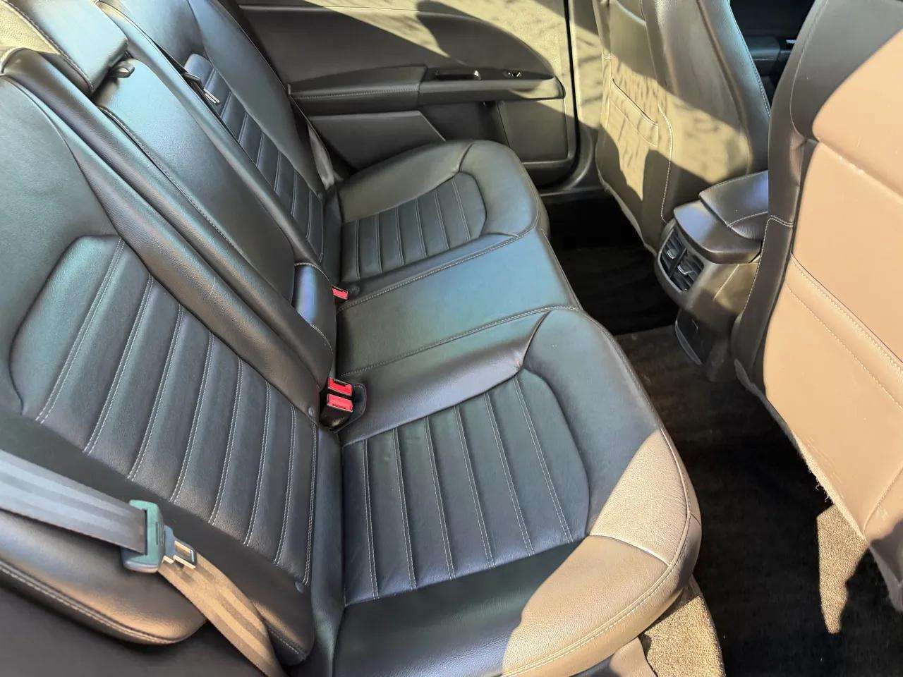 Ford Fusion 4dr Sdn SE FWD 2015