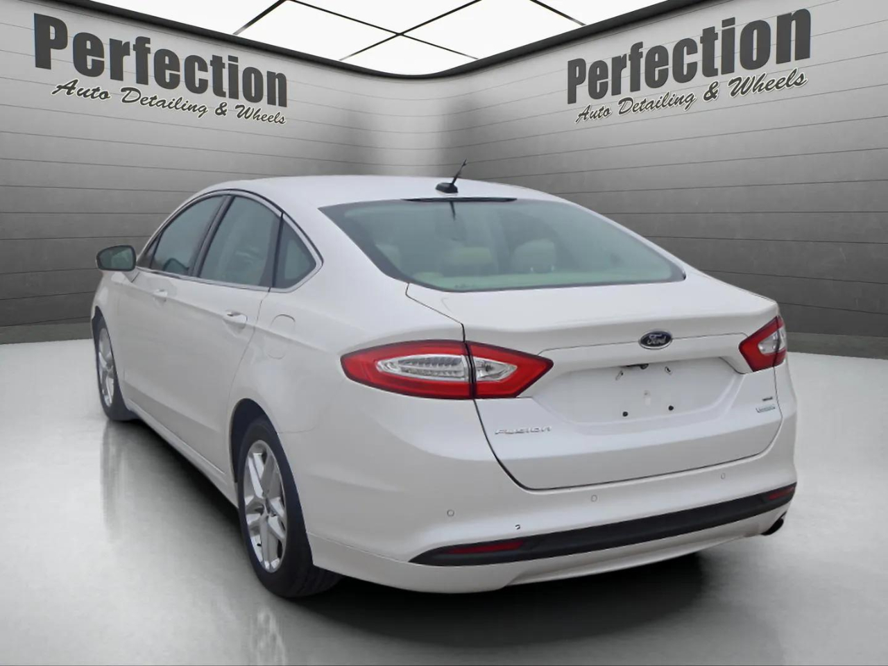 Ford Fusion 4dr Sdn SE FWD 2015