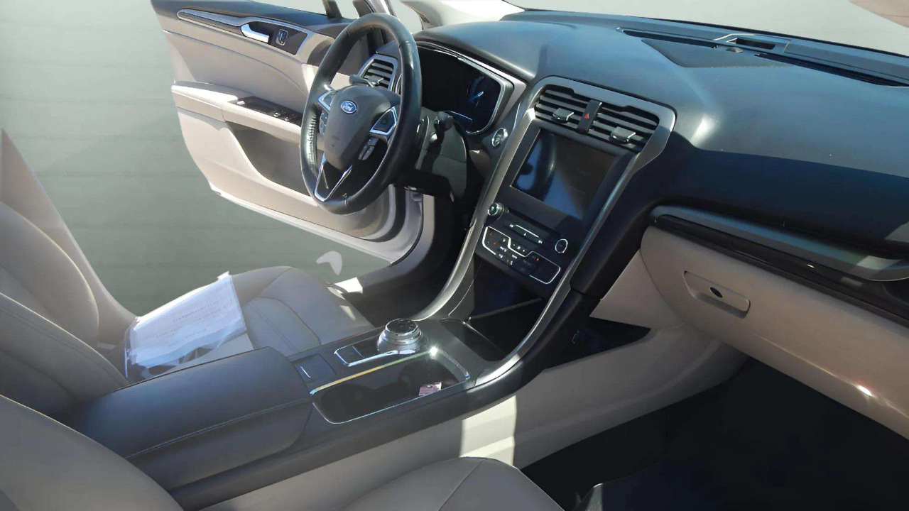 Ford Fusion 4dr Sdn SE FWD 2015