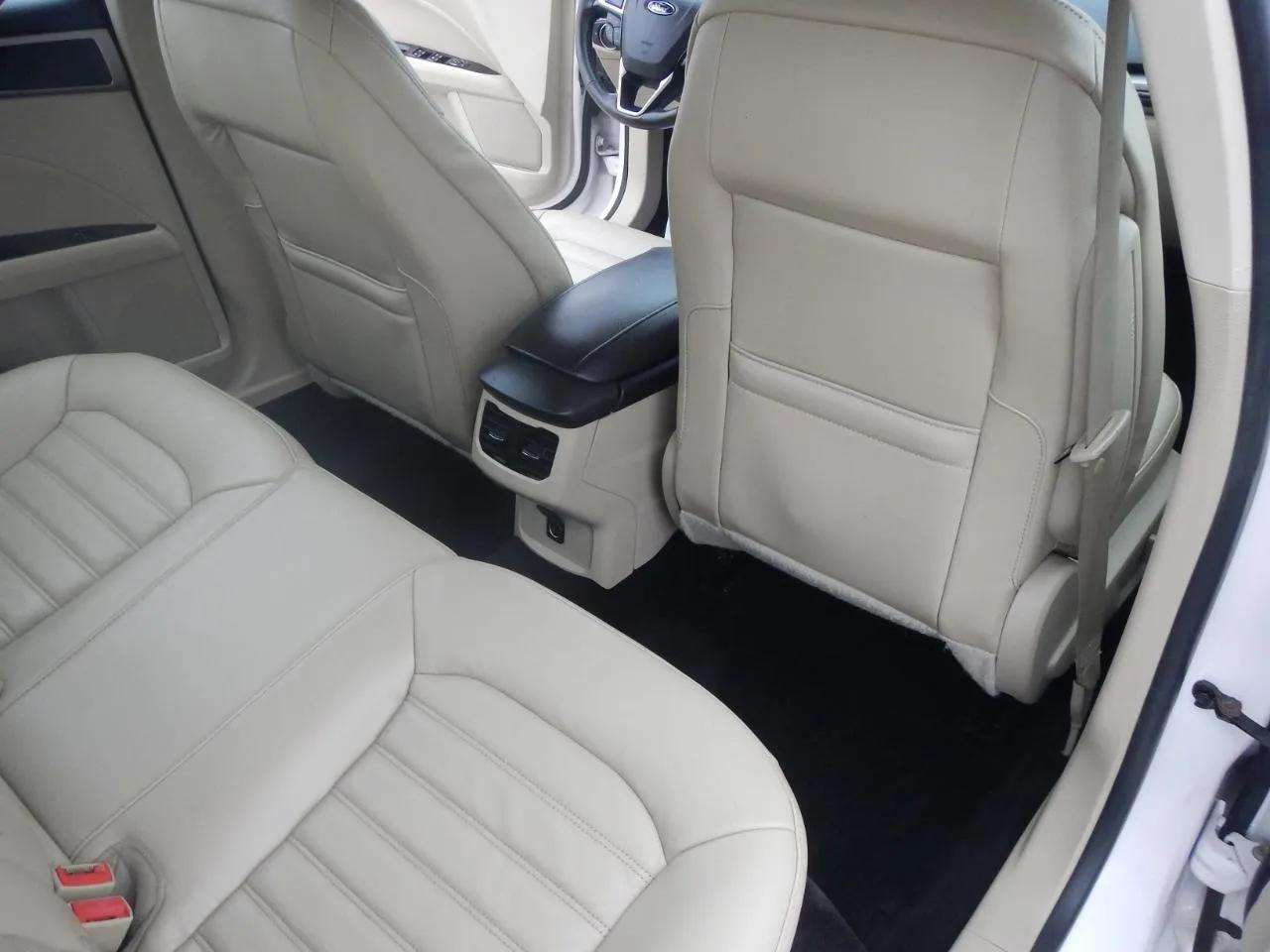 Ford Fusion 4dr Sdn SE FWD 2015