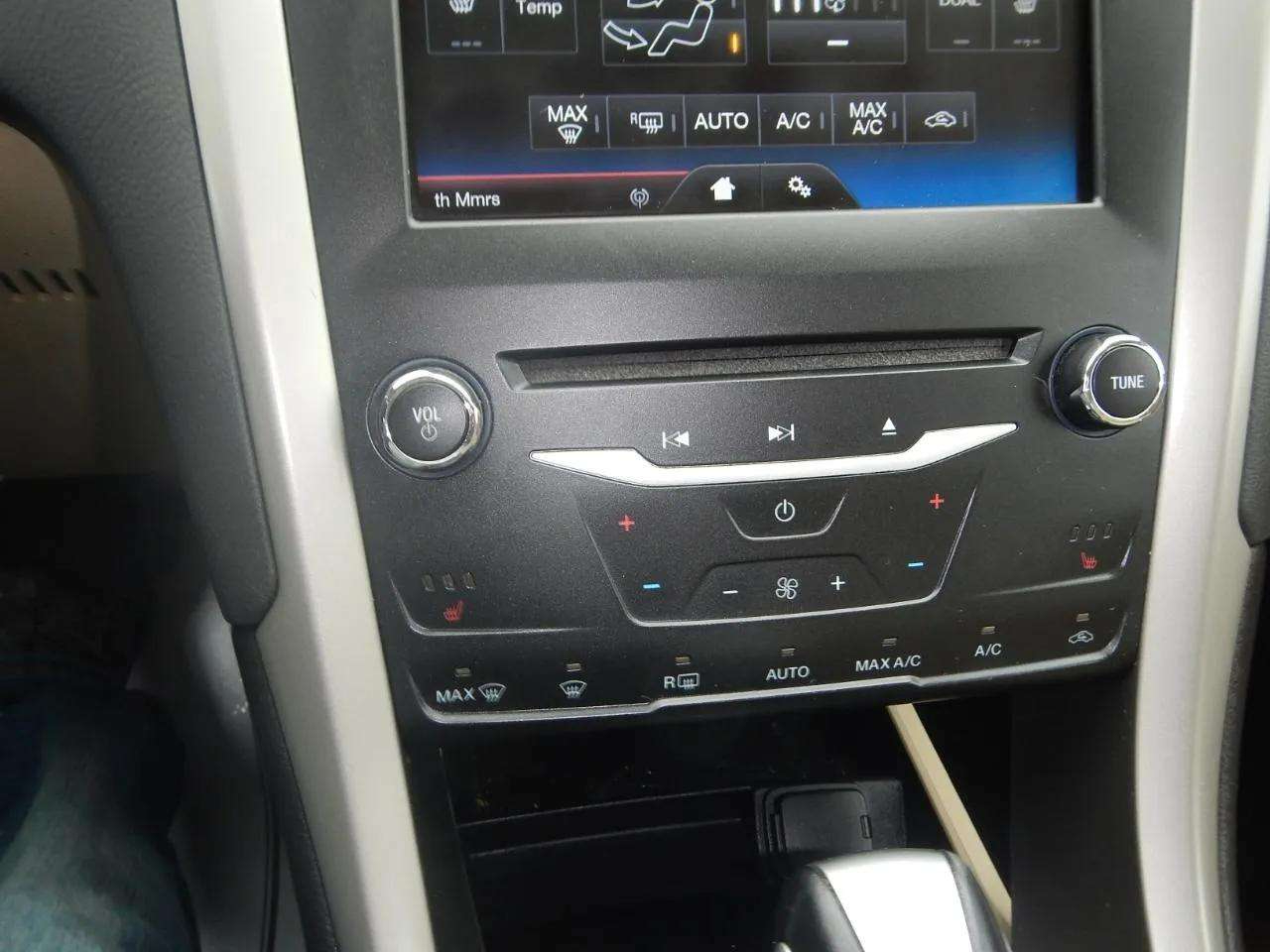 Ford Fusion 4dr Sdn SE FWD 2015