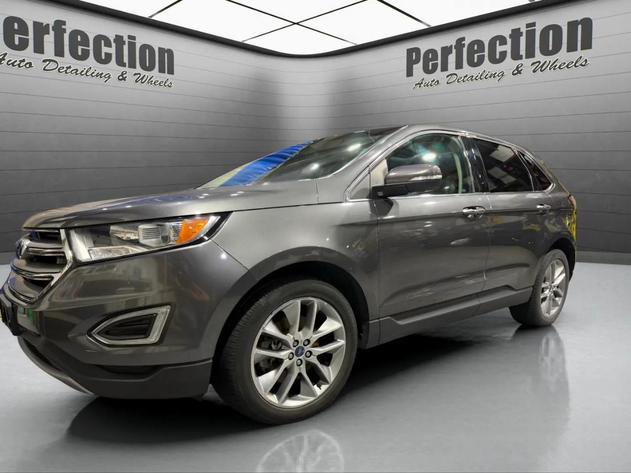 2015 Ford Edge 4dr Titanium AWD