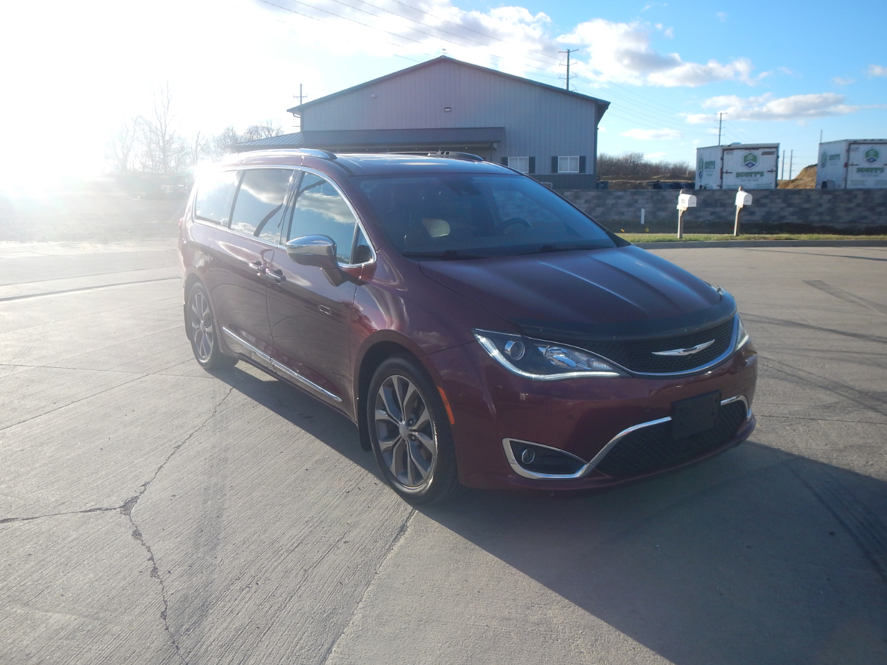 Chrysler Pacifica Limited FWD 2017