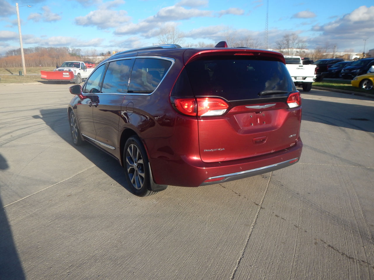 Chrysler Pacifica Limited FWD 2017