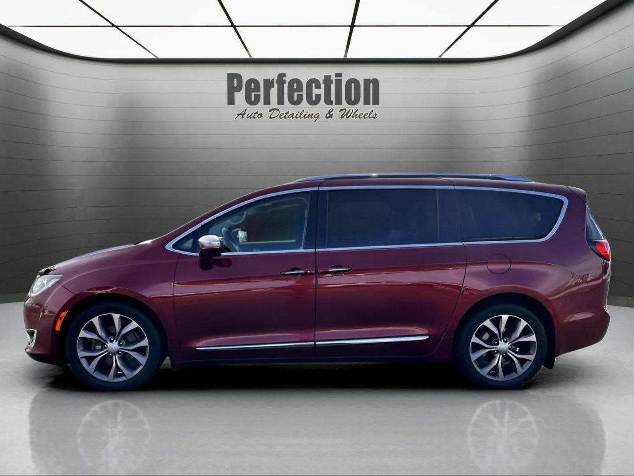Chrysler Pacifica Limited FWD 2017