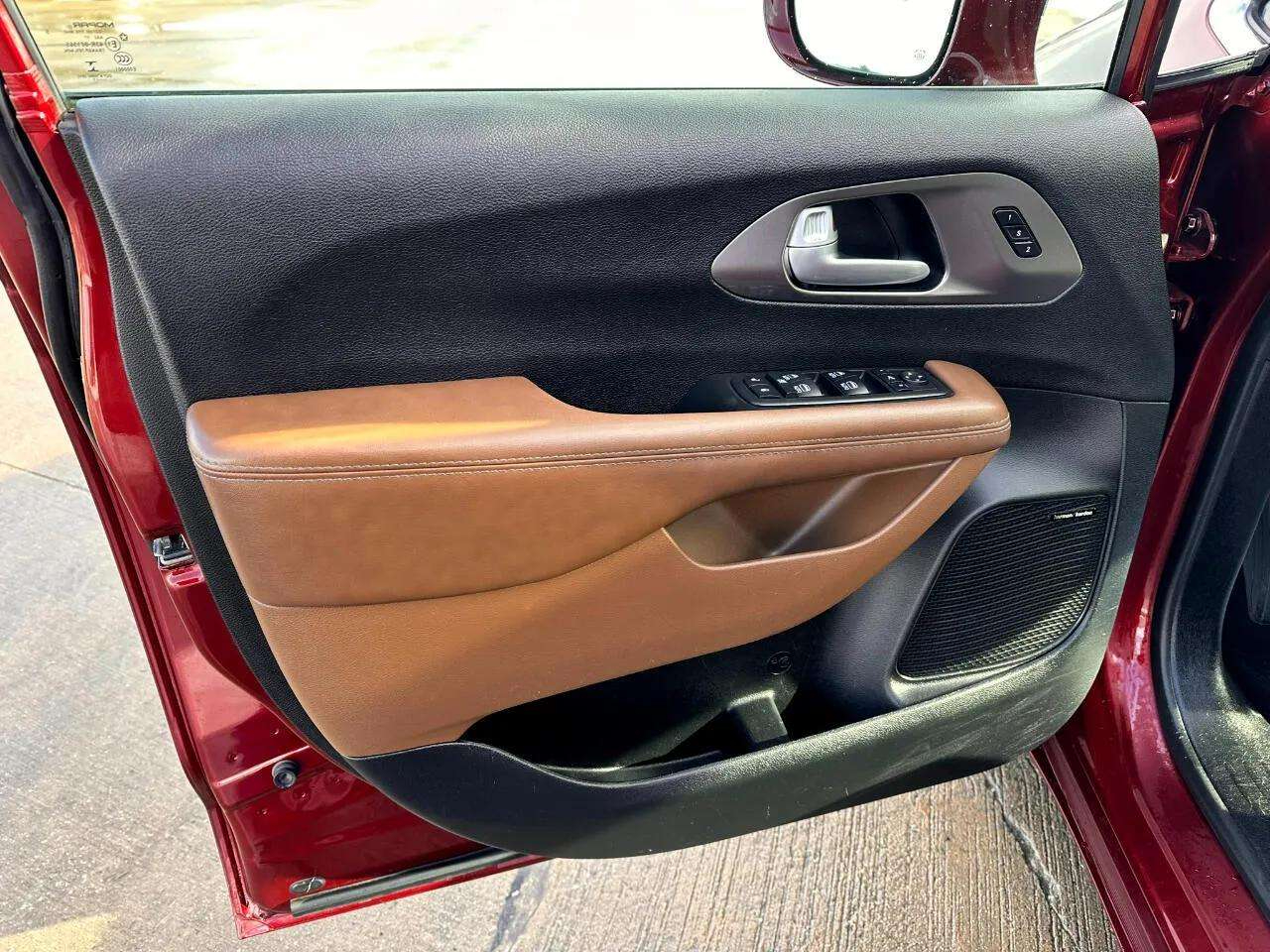 Chrysler Pacifica Limited FWD 2017