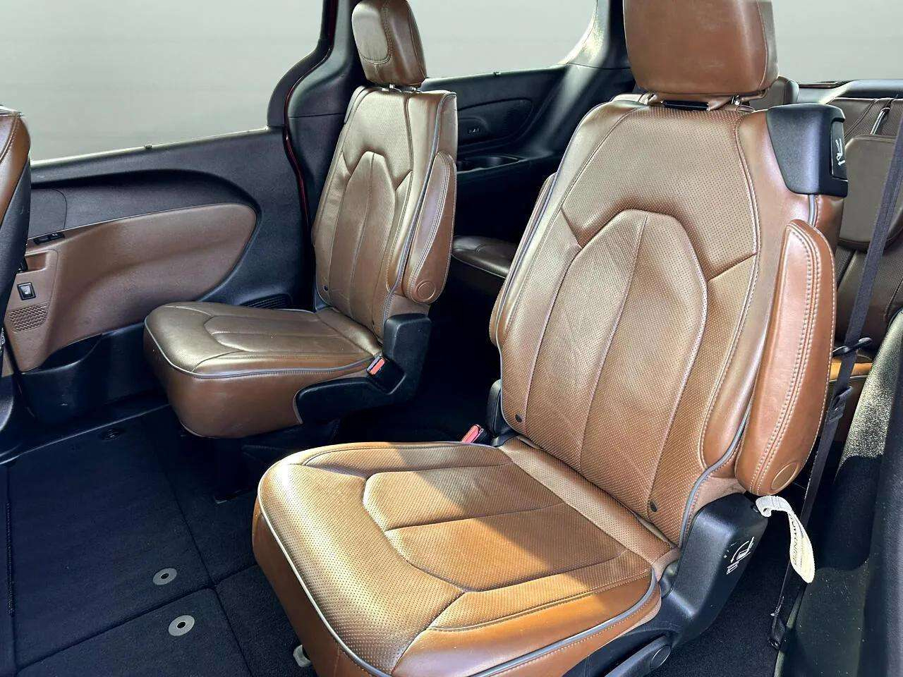 Chrysler Pacifica Limited FWD 2017