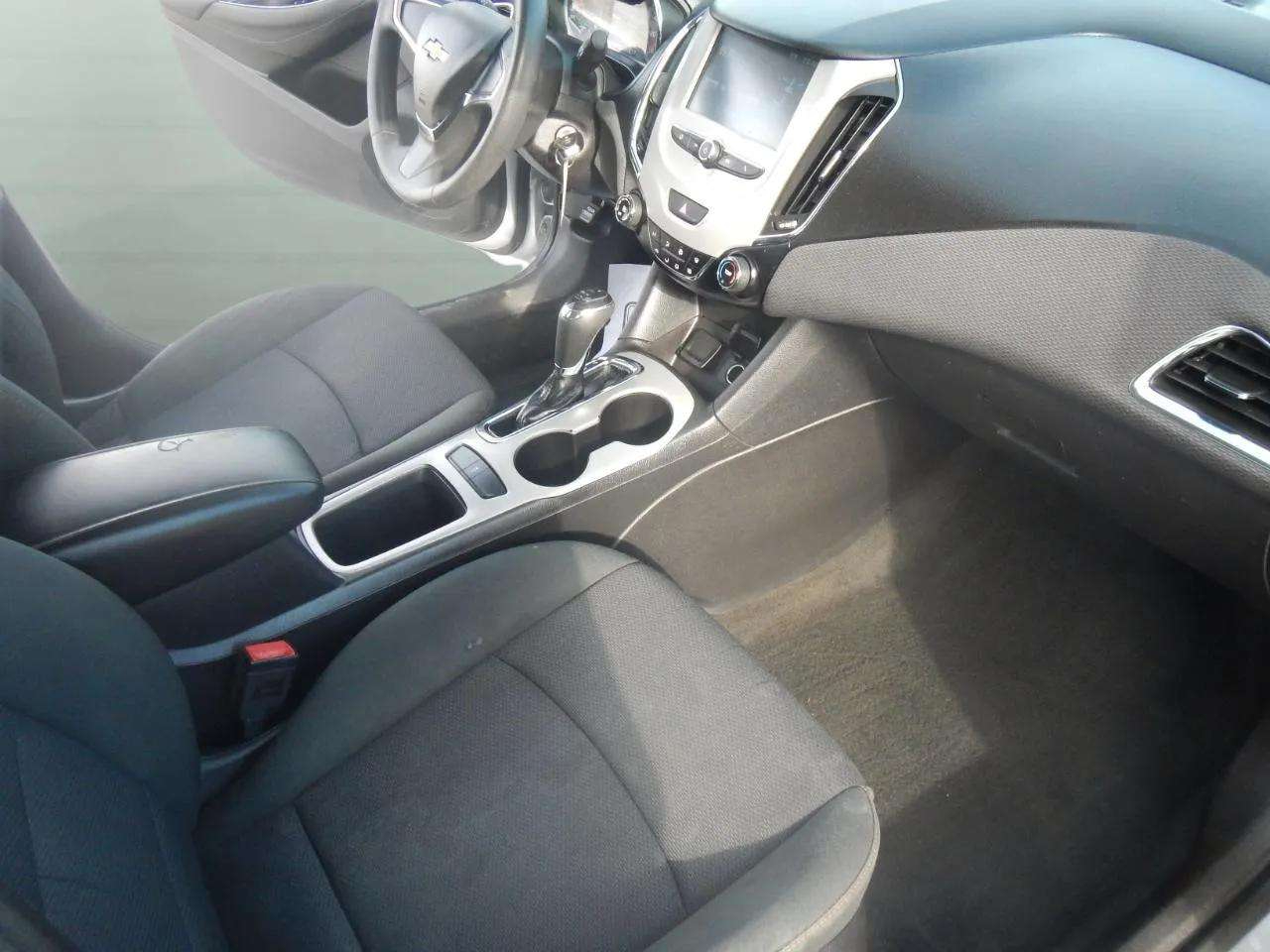 Chevrolet Cruze 4dr Sdn 1.4L LS w/1SB 2017