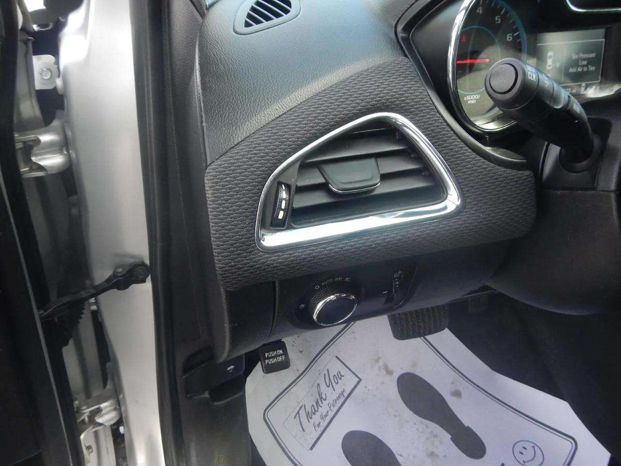 Chevrolet Cruze 4dr Sdn 1.4L LS w/1SB 2017