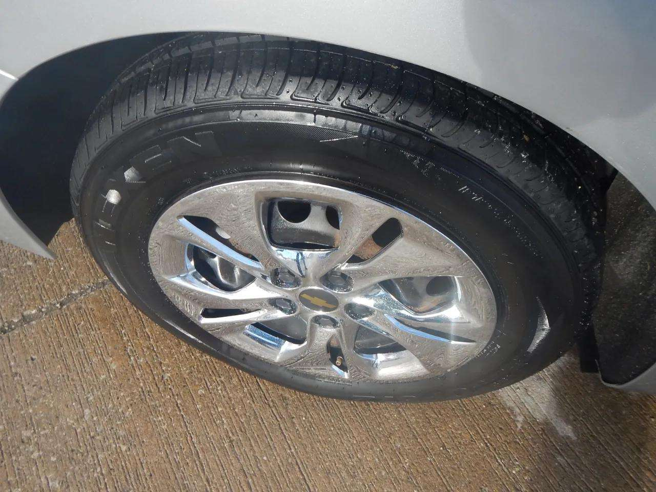 Chevrolet Cruze 4dr Sdn 1.4L LS w/1SB 2017