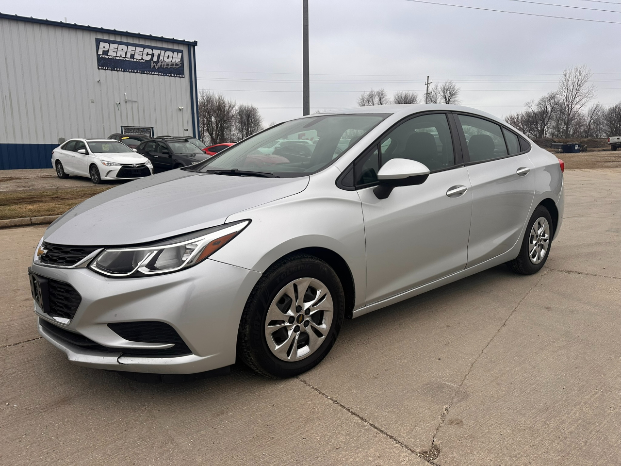 2017 Chevrolet Cruze 4dr Sdn 1.4L LS w/1SB