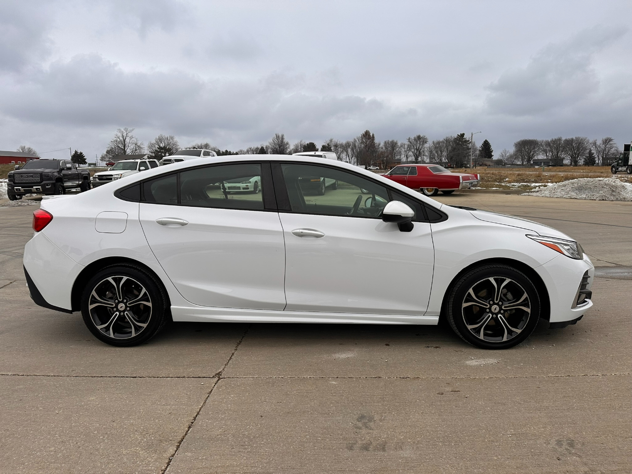 Chevrolet Cruze 4dr Sdn LT 2019